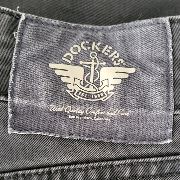 Dockers Straight Fit Jean Cut All Seasons Tech Pants 32" - Steelhead Gray - Picture 7 of 8